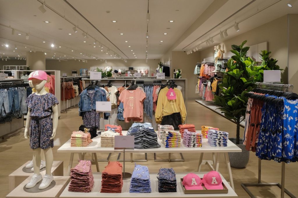 H&M