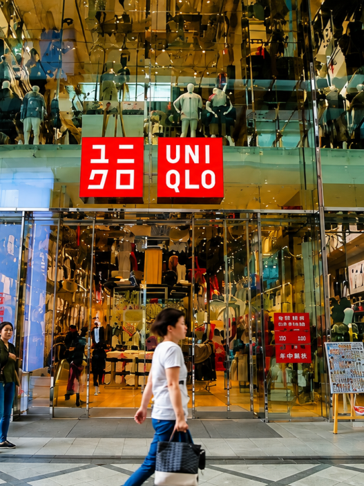UNIQLO Tidak Sekadar Menjual Baju, Lalu Apa yang Sebenarnya Mereka Jual?
