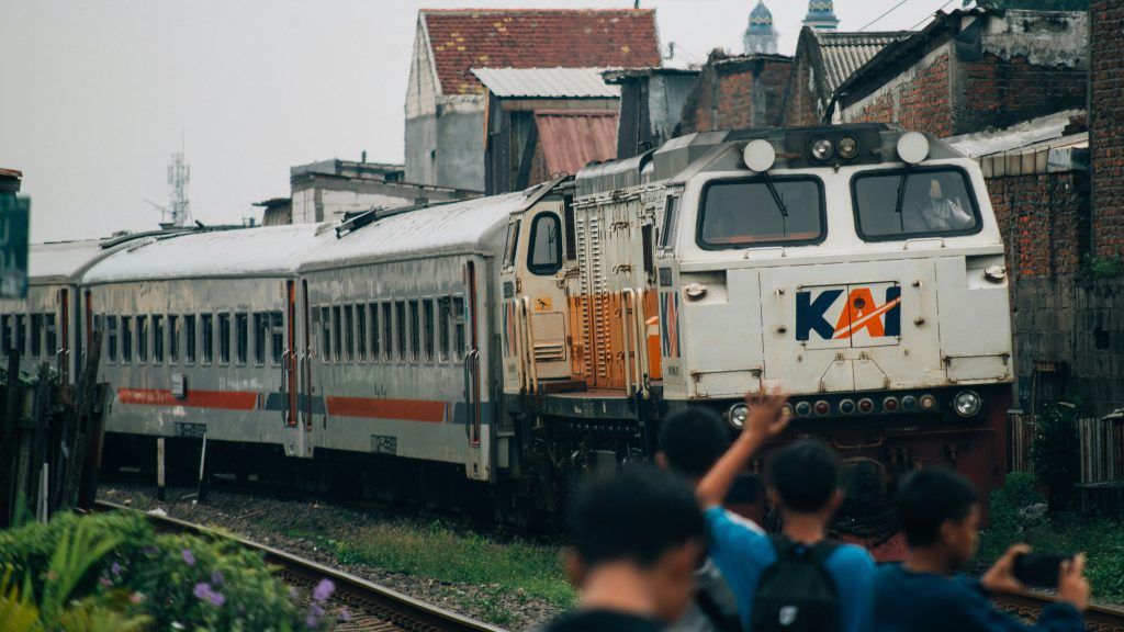 Kereta api indonesia