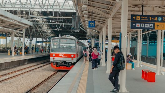 Kereta api indonesia